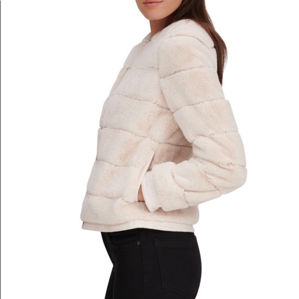 Karl Lagerfeld like new faux fur coat!